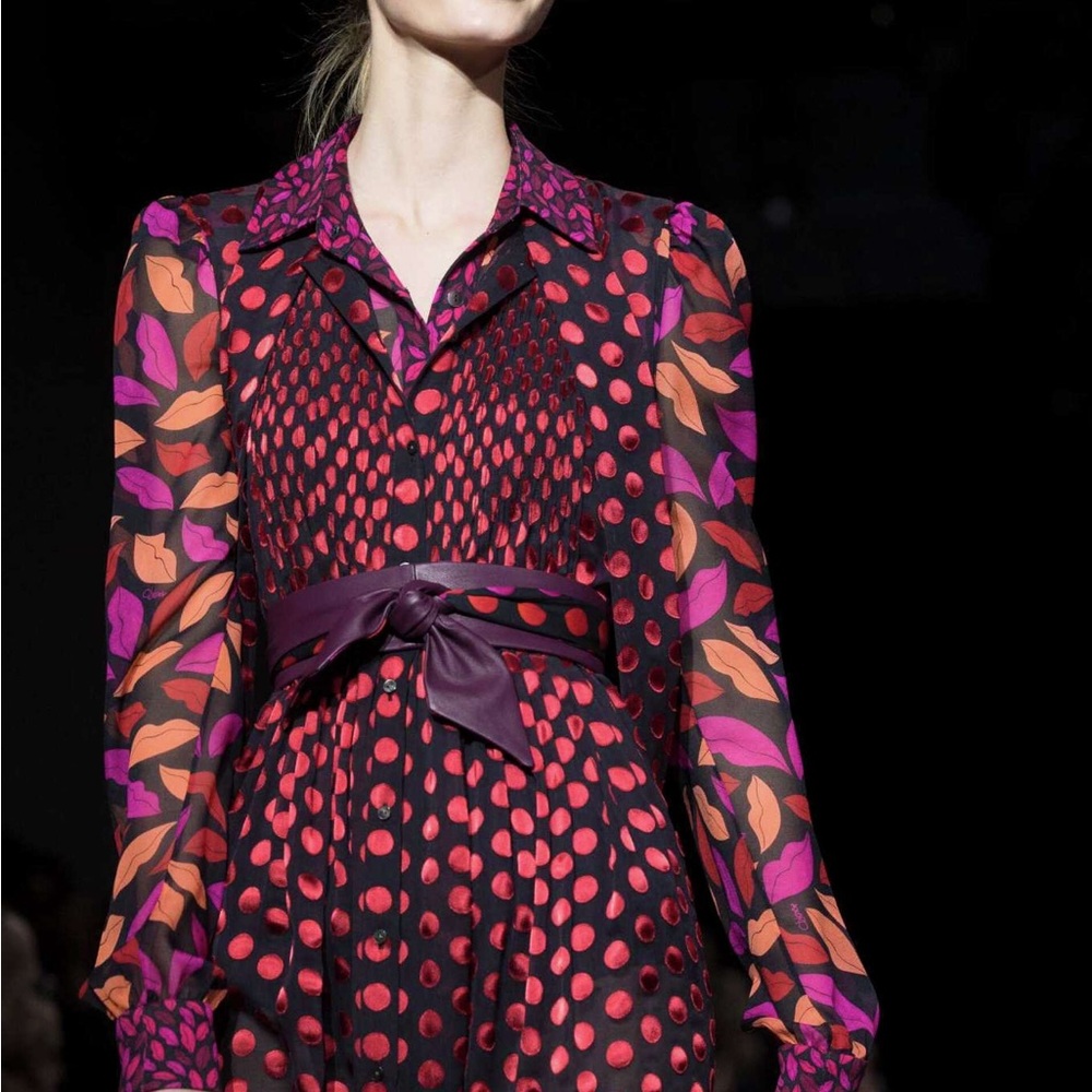 DVF Runway Makayla Dress Size 2, Silk Blend, Excellent Condition